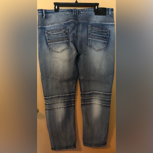 Big and Tall Jeans - Picture 2 of 6